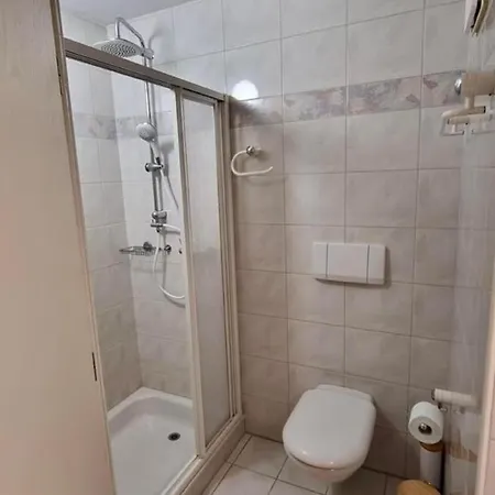 Wohlfuhl-oase Mit Traumblick Fur Alle Generationen Aufzug Casa vacanze Caviano