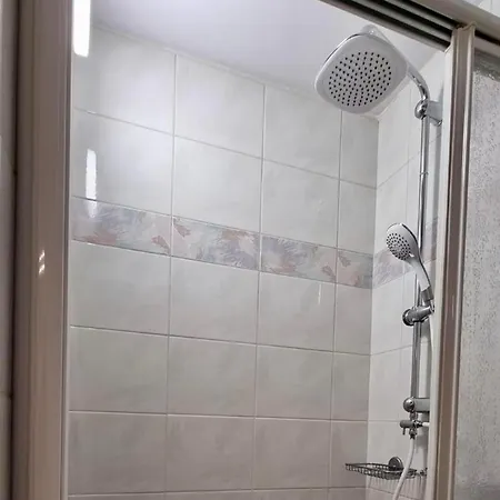 Casa vacanze Wohlfuhl-oase Mit Traumblick Fur Alle Generationen Aufzug Caviano